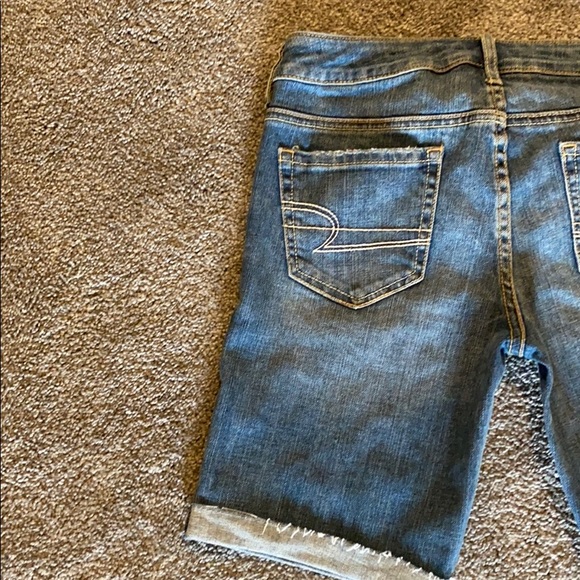 American Eagle Jean Shorts - Picture 5 of 9
